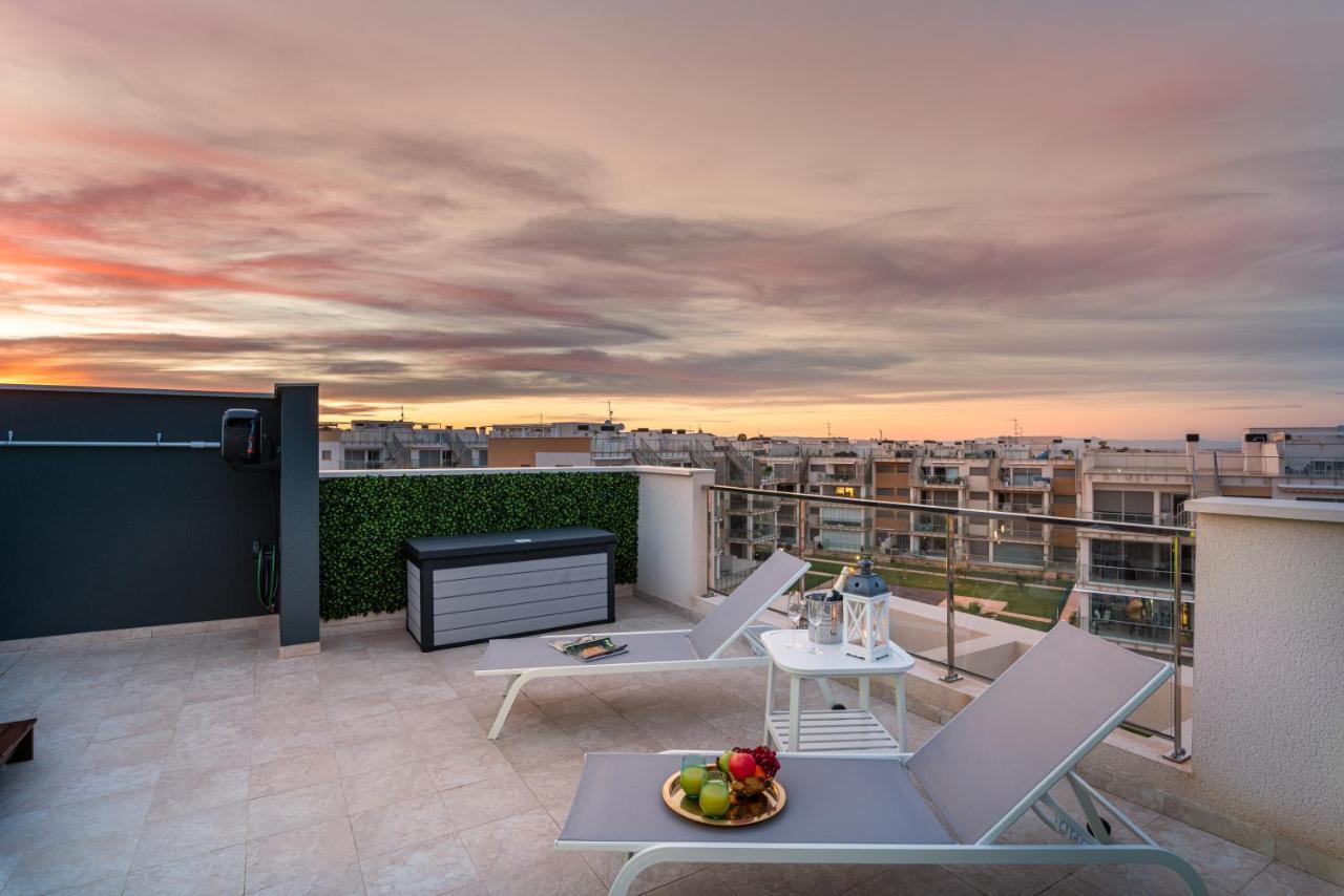 La Zenia Cocoon - Luxury Penthouse With Jacuzzi, 2 Pools, Indoor Heated Pool, Sauna, Gym, Playstation Apartment Dehesa de Campoamor  Екстериор снимка