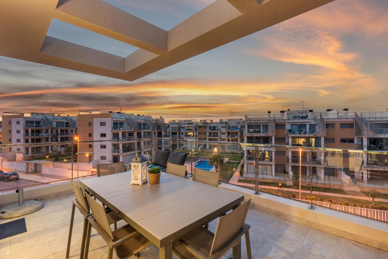La Zenia Cocoon - Luxury Penthouse With Jacuzzi, 2 Pools, Indoor Heated Pool, Sauna, Gym, Playstation Apartment Dehesa de Campoamor  Екстериор снимка